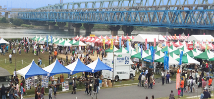 フェスティバル会場設営